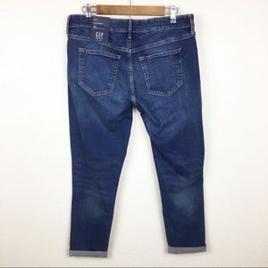 GAP mid rise, skinny ankle jean. Very Stretchy.